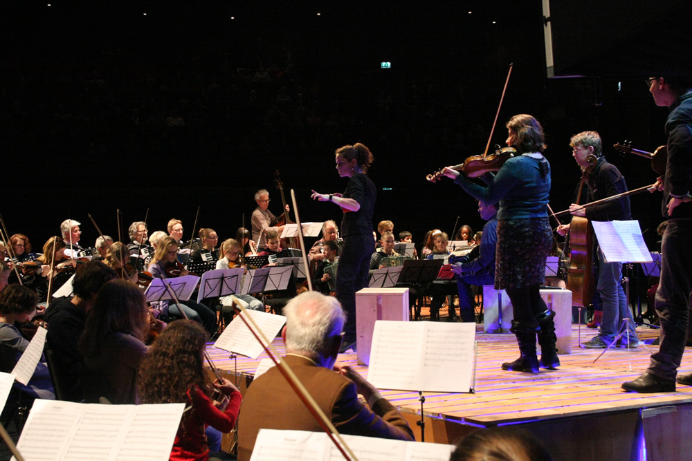 jeugdorkest-tiel-speelt-samen-met-carel-kraaijenhof-en-zijn-orkest---rondje-gelderland-februari-2015