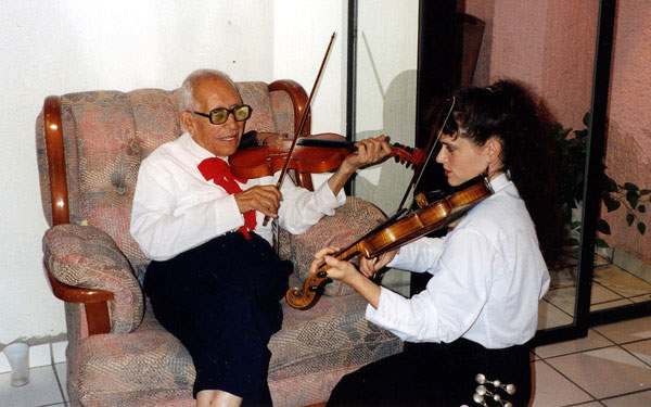 1997  Mexico, met maestro Rafael Arredondo Arias del Mariachi Tradicional
